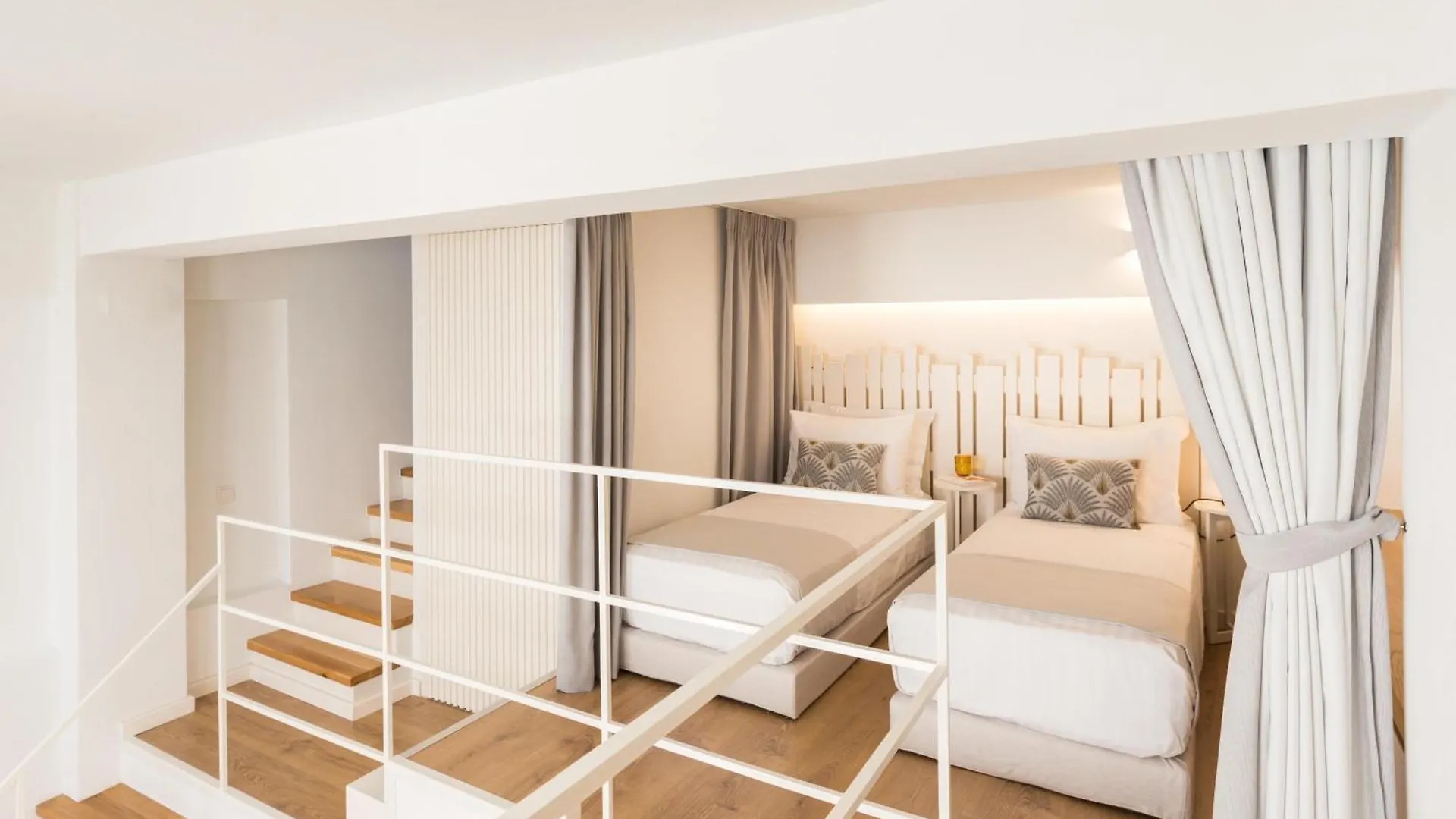Le Bijou Luxury Upper Suite, roof garden with jacuzzi&unique views! Réthymnon Appartement